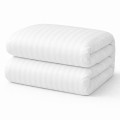 Pościel Hotelowa Bawełna Adamaszek 140x200 w pasy 2 cm Biała na Zakładkę 30 cm